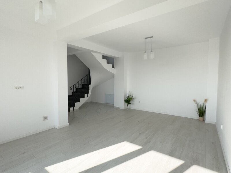 Bragadiru, Condominiu aerisit, Case la cheie