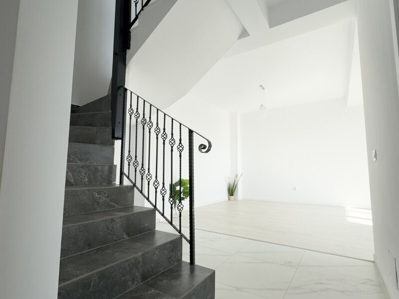 Bragadiru, Condominiu aerisit, Case la cheie